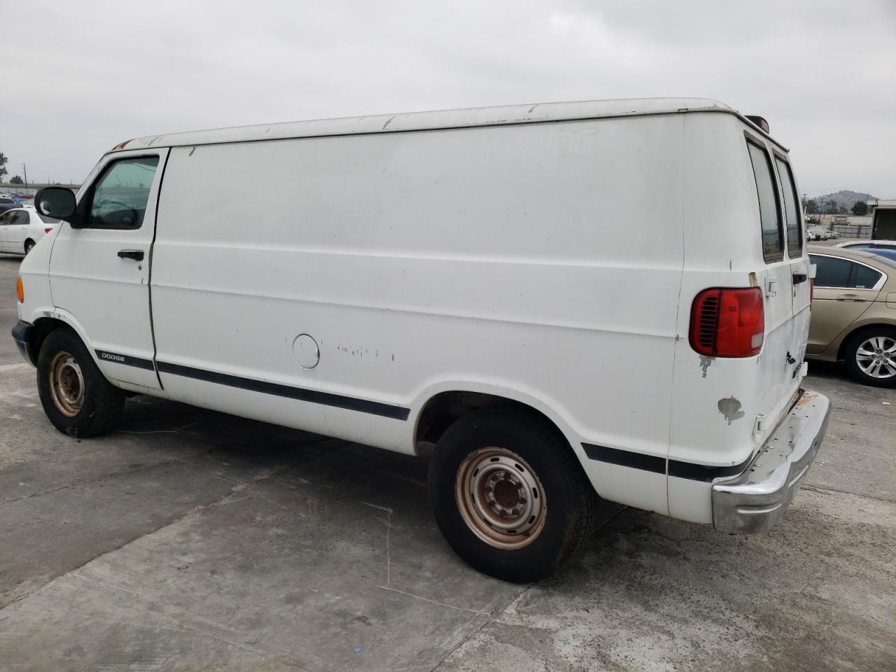 Photo 1 VIN: 2B7JB21Y12K130319 - DODGE RAM VAN 