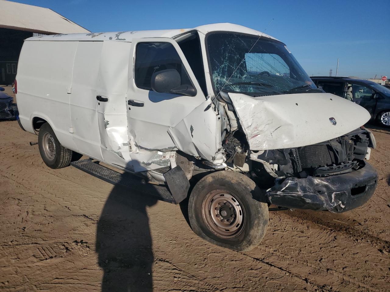 Photo 3 VIN: 2B7JB21Y31K516433 - DODGE RAM VAN 