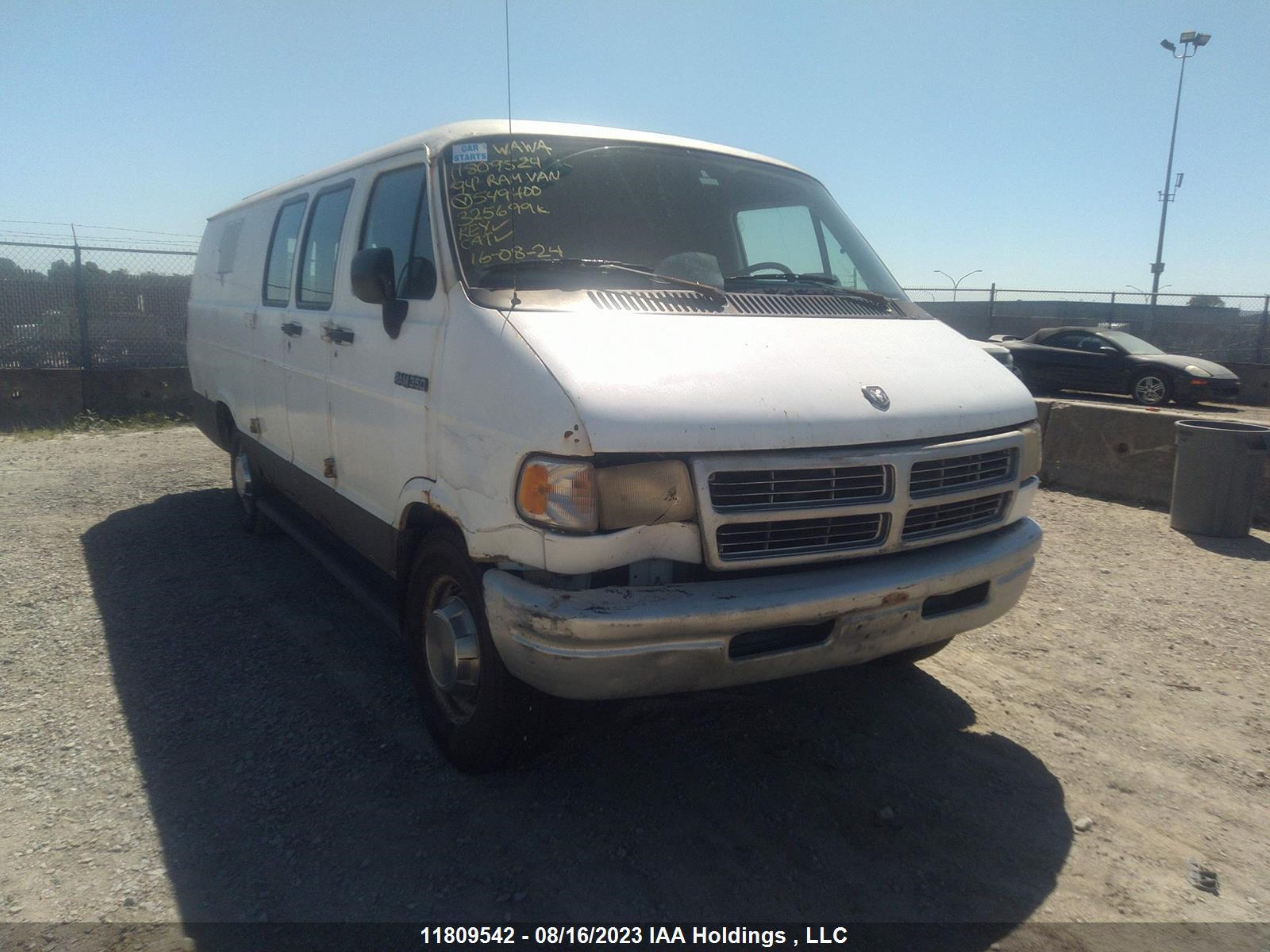 Photo 0 VIN: 2B7KB31Y2RK549400 - DODGE RAM VAN 