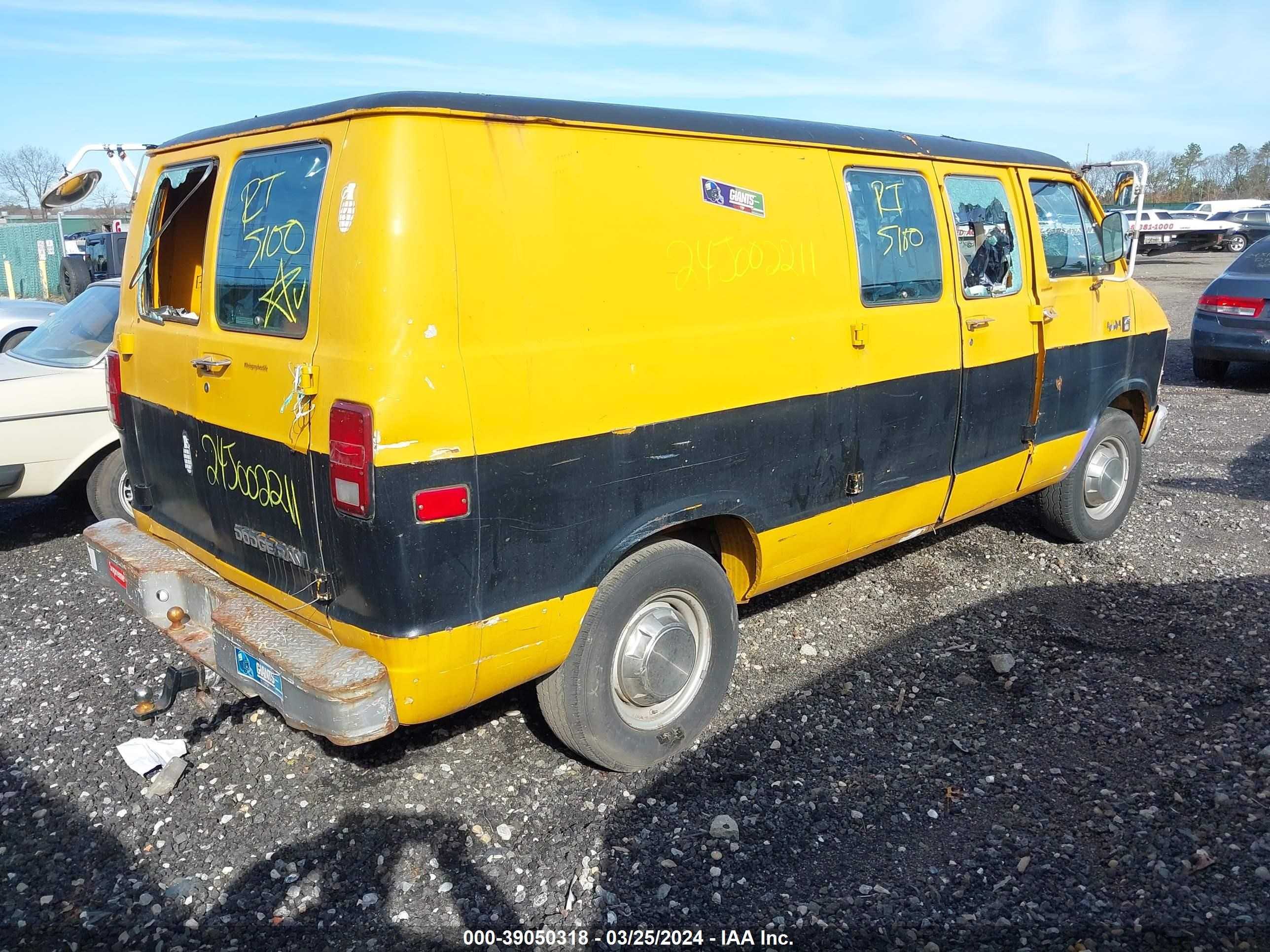 Photo 3 VIN: 2B7KB31Z6LK786763 - DODGE RAM VAN 