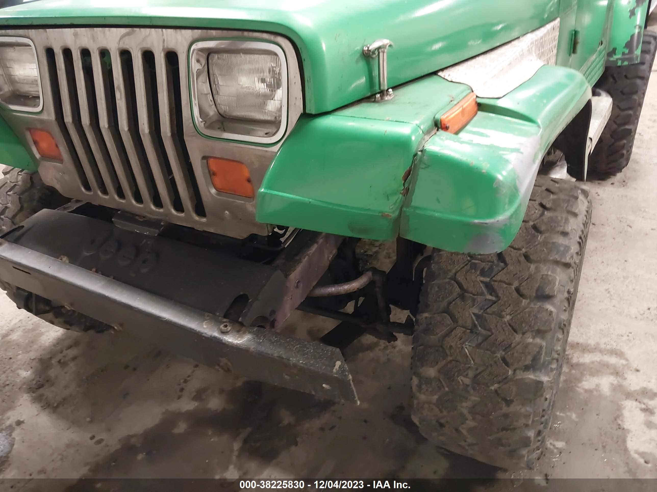 Photo 5 VIN: 2BCCV8142JB522547 - JEEP WRANGLER 