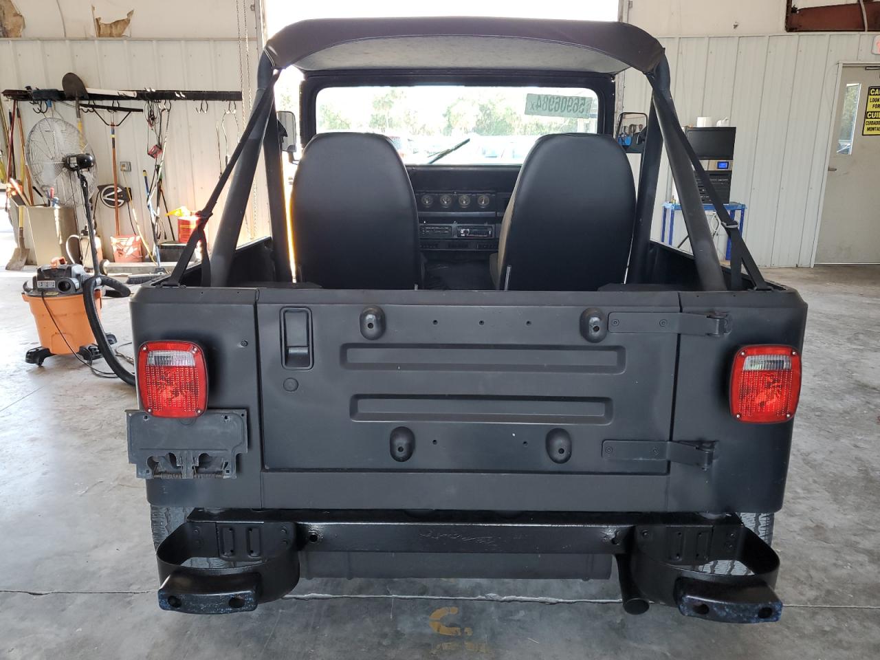 Photo 5 VIN: 2BCCZ81M9JB535090 - JEEP WRANGLER 