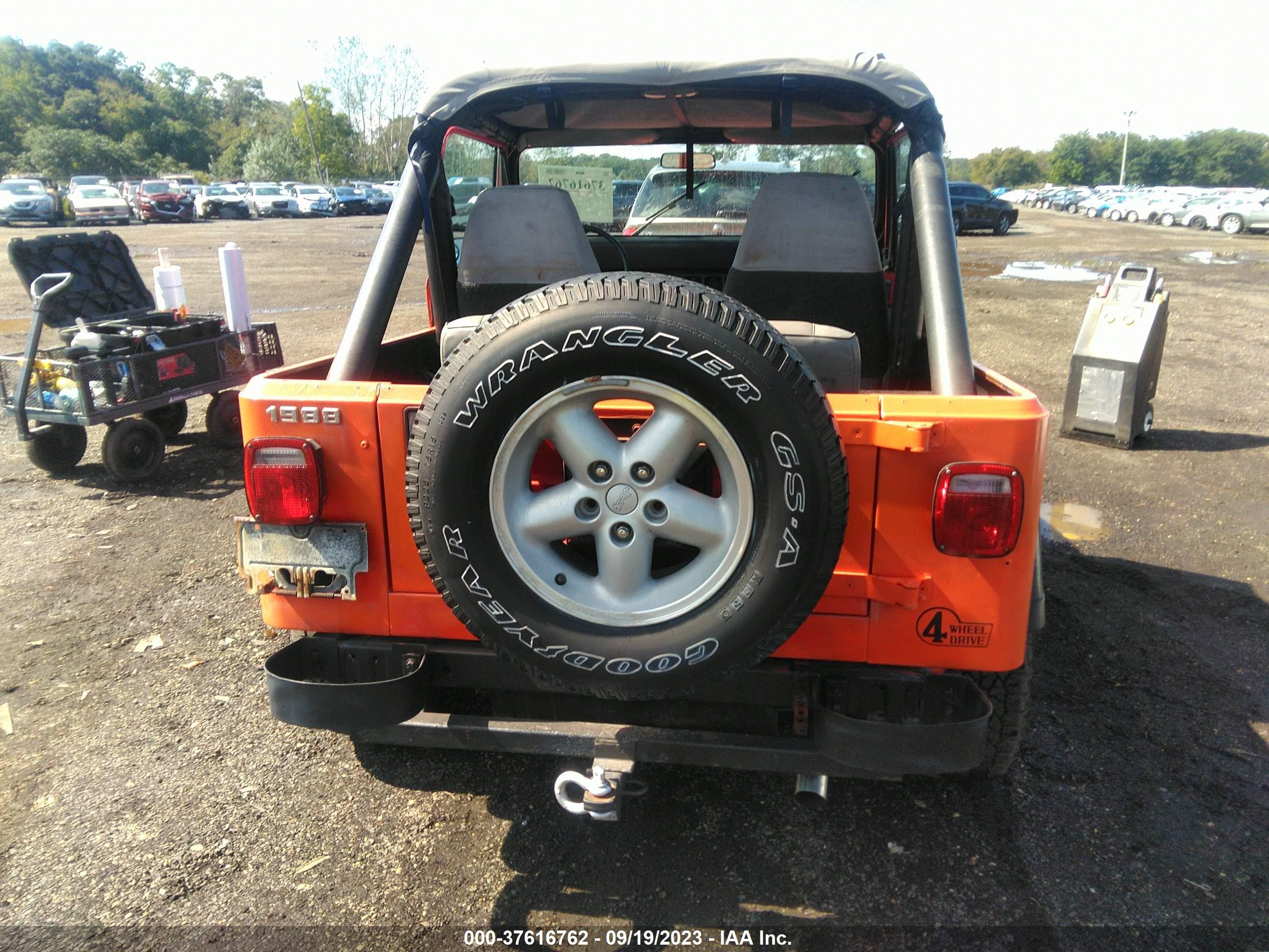 Photo 15 VIN: 2BCHV81J0JB514720 - JEEP WRANGLER 