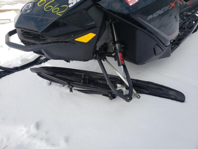 Photo 8 VIN: 2BPSUUHA3HV000228 - SKI DOO MXZ REV 