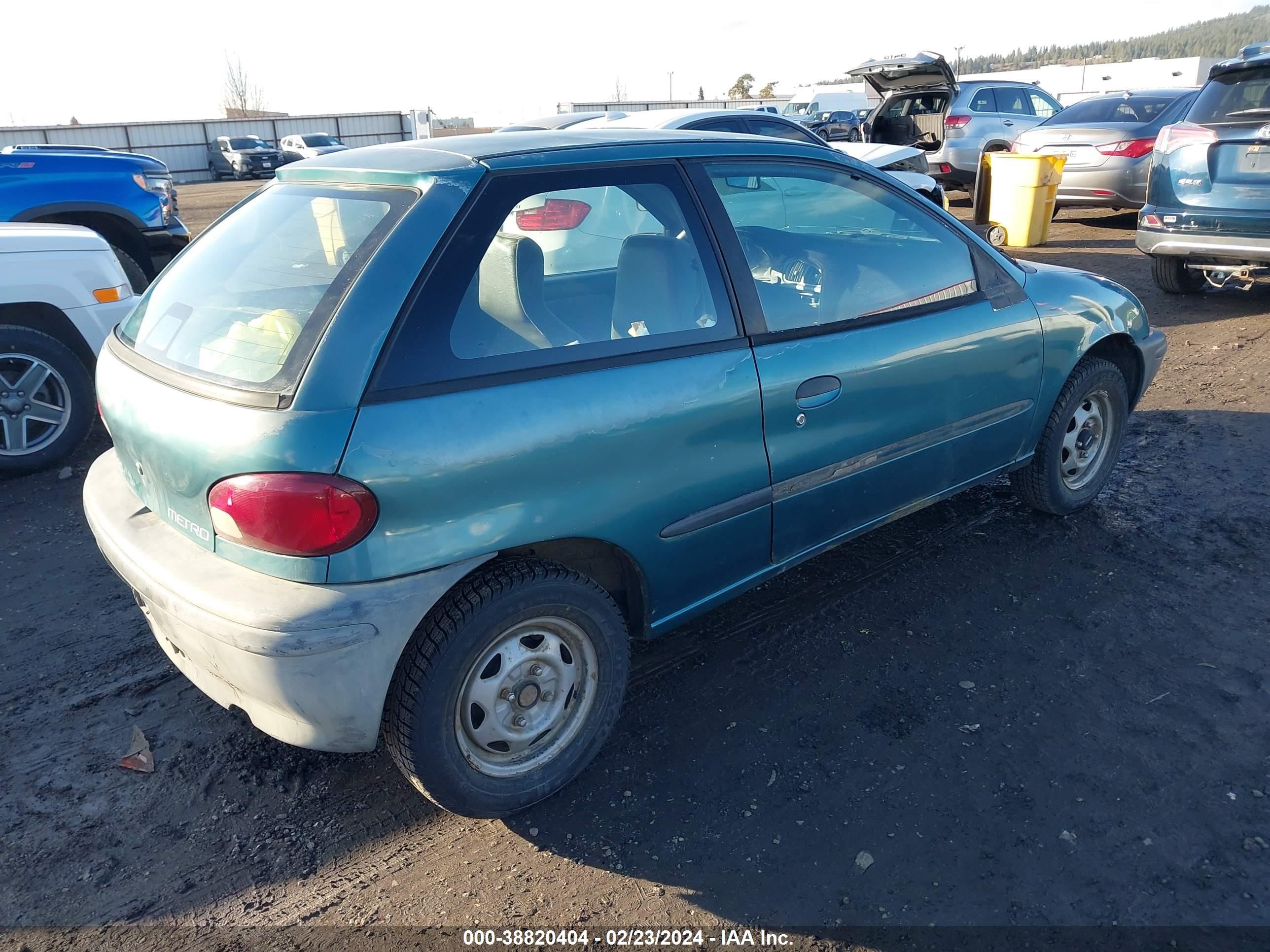 Photo 3 VIN: 2C1MR2262T6776305 - GEO METRO 