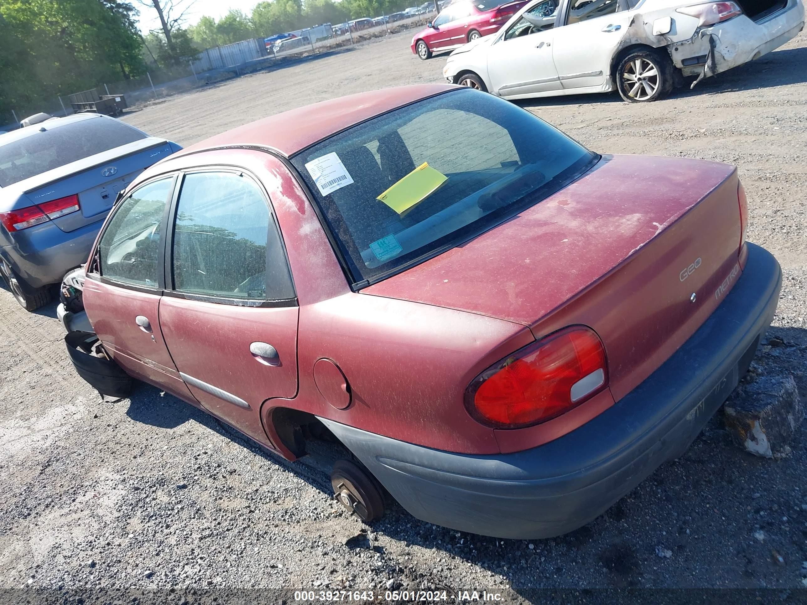 Photo 2 VIN: 2C1MR5291S6709172 - GEO METRO 