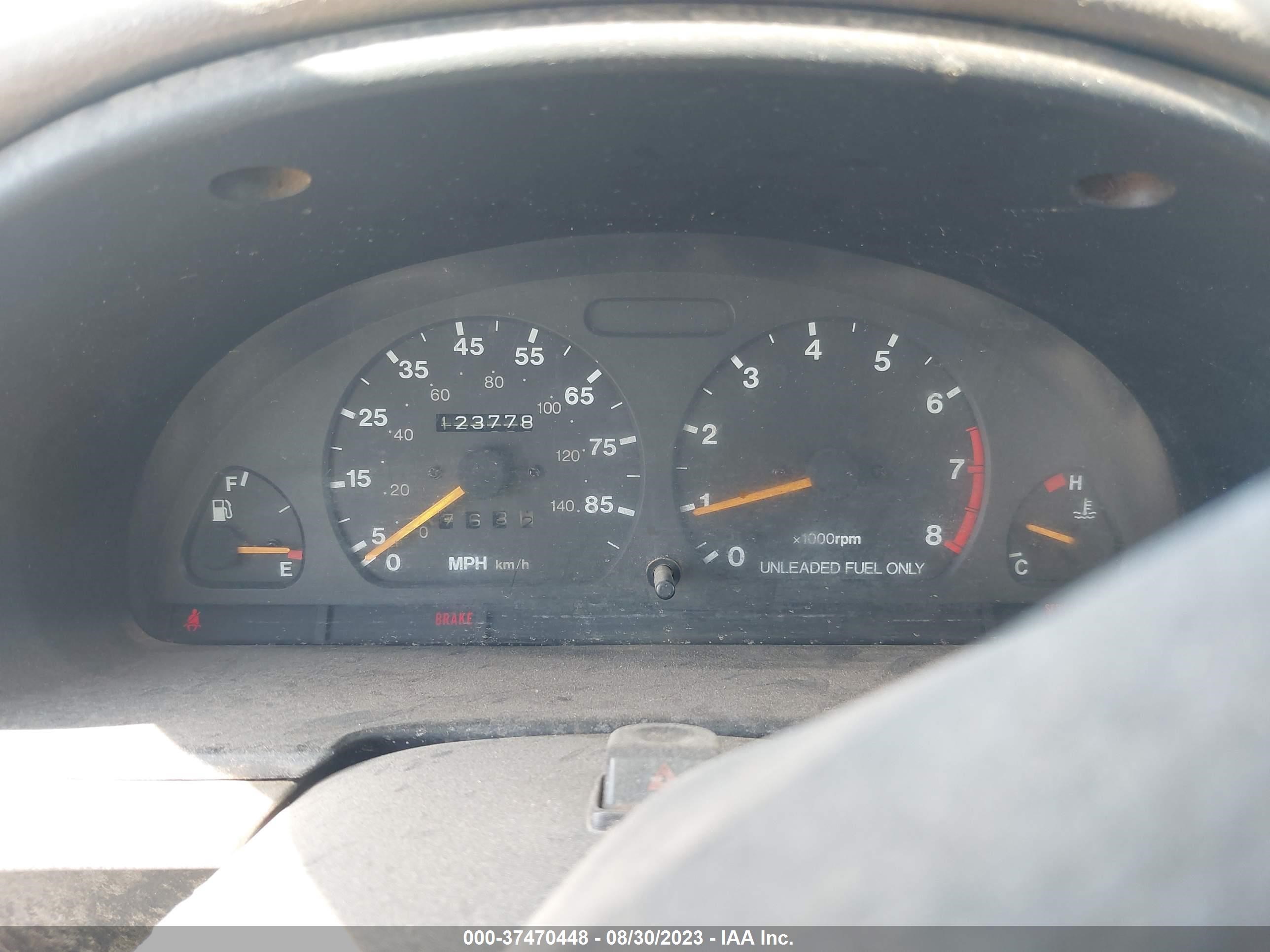 Photo 6 VIN: 2C1MR5294T6748193 - GEO METRO 