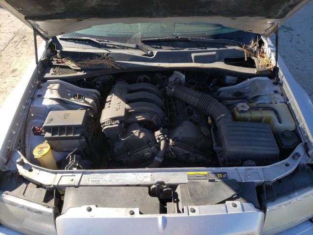 Photo 6 VIN: 2C3AA43R95H648835 - CHRYSLER 300 