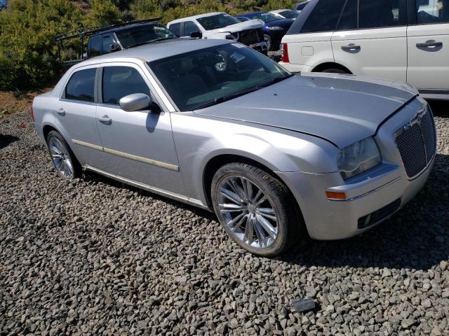 Photo 3 VIN: 2C3AA53G05H658724 - CHRYSLER 300 