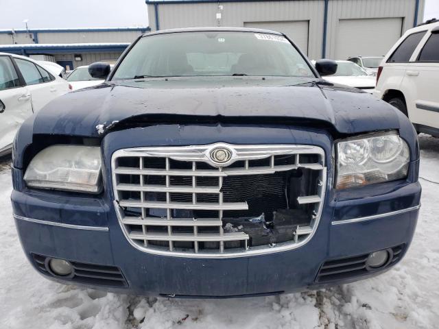 Photo 4 VIN: 2C3AA53G25H176501 - CHRYSLER 300 