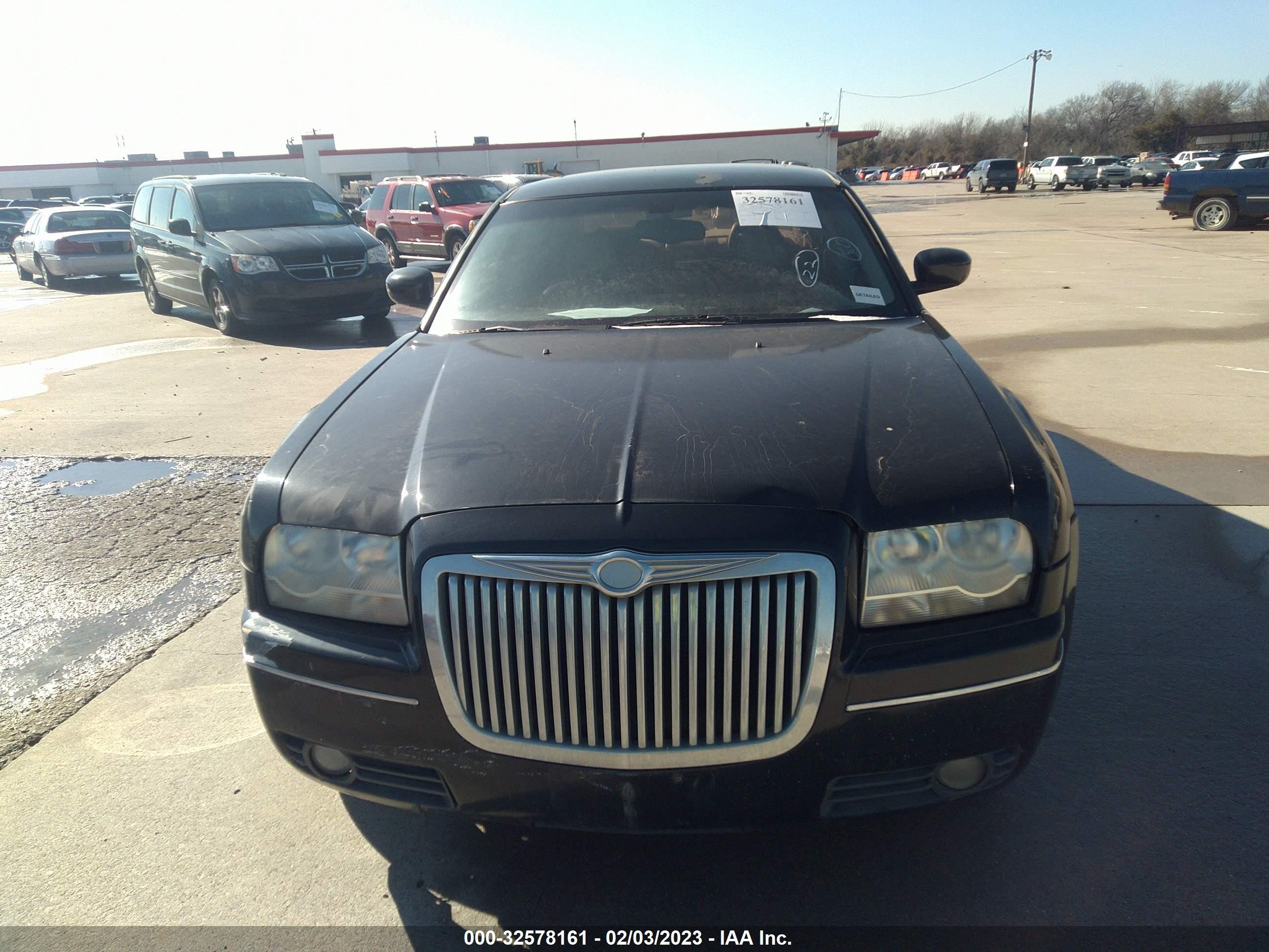 Photo 6 VIN: 2C3AA53G35H541039 - CHRYSLER 300 