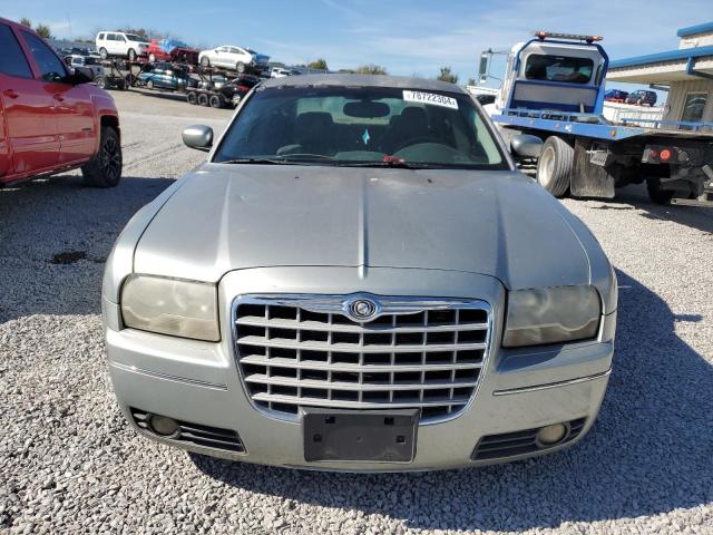 Photo 4 VIN: 2C3AA53G55H657584 - CHRYSLER 300 TOURIN 