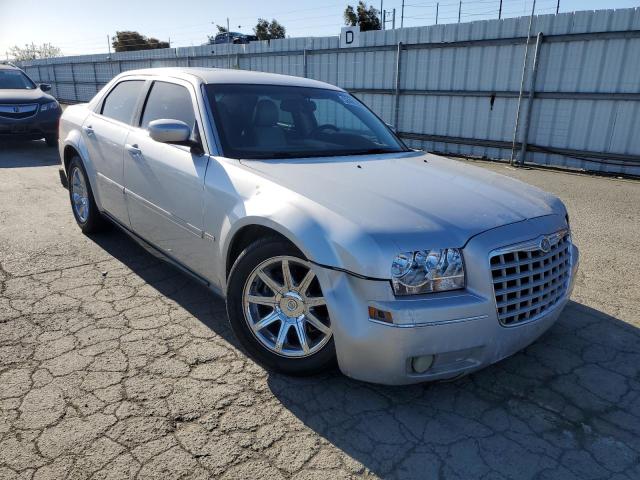 Photo 3 VIN: 2C3AA53G75H594584 - CHRYSLER 300 