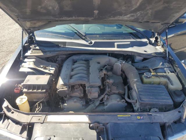 Photo 10 VIN: 2C3AA53G75H684978 - CHRYSLER 300 