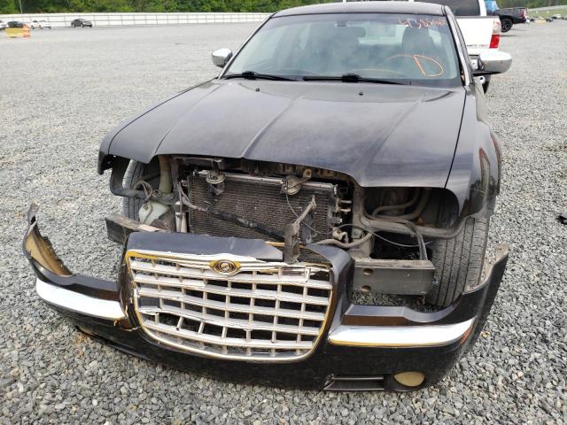 Photo 8 VIN: 2C3AA63H25H657251 - CHRYSLER 300C 