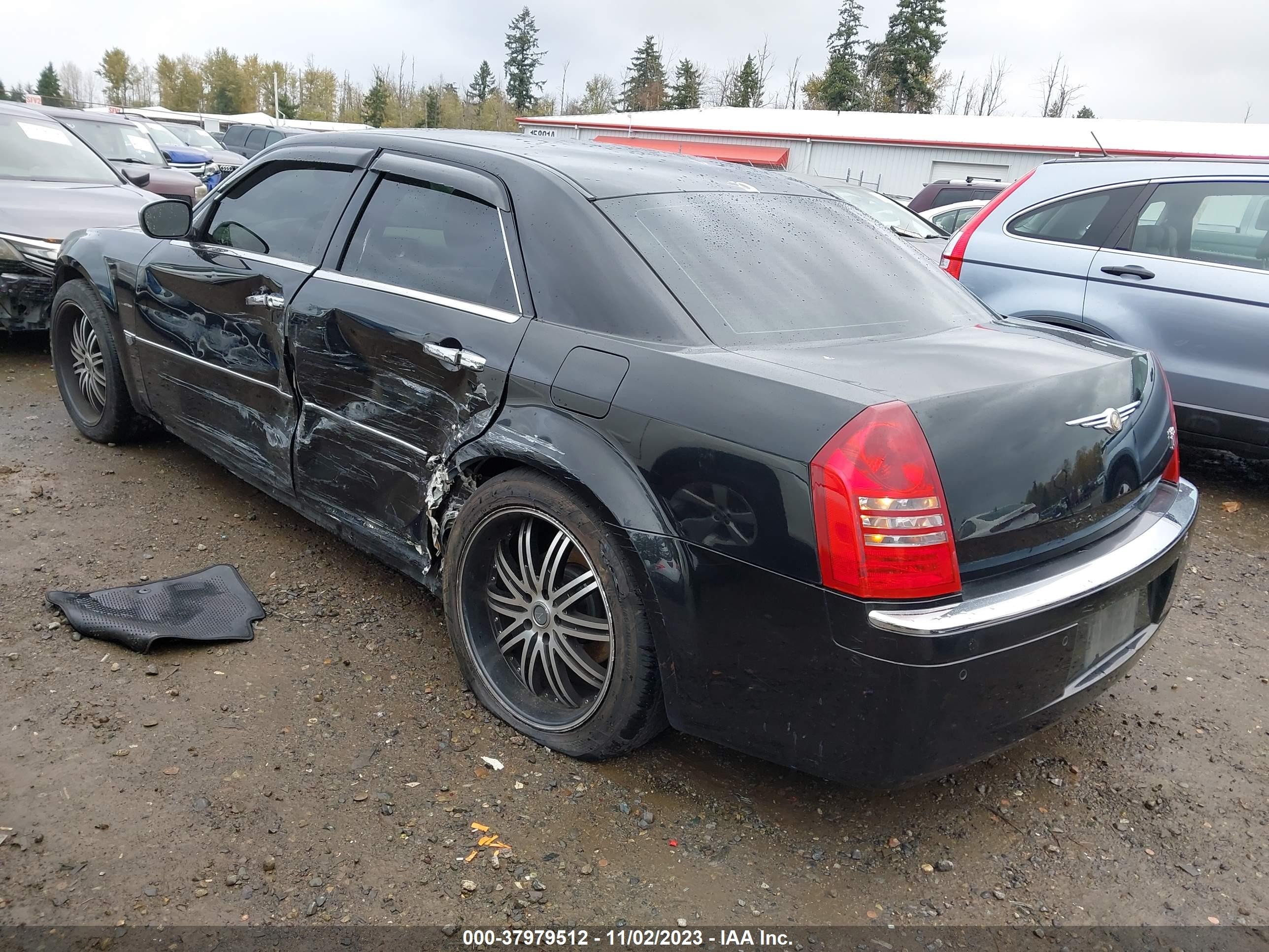 Photo 2 VIN: 2C3AA63H25H657797 - CHRYSLER 300C 