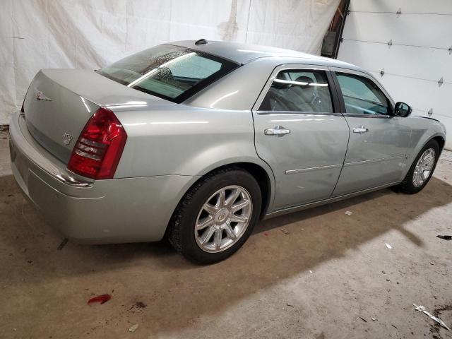 Photo 2 VIN: 2C3AA63H35H673717 - CHRYSLER 300C 