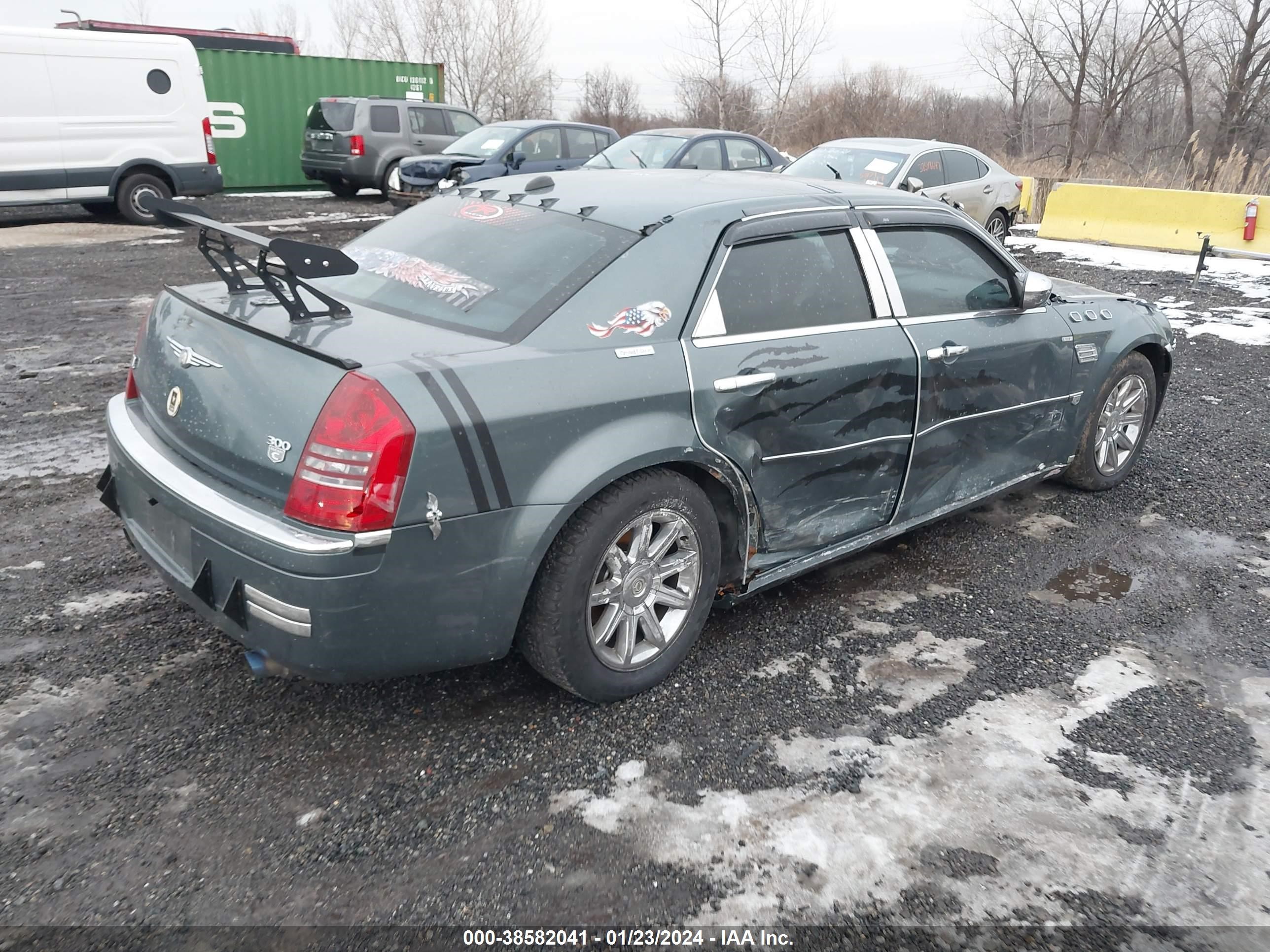 Photo 3 VIN: 2C3AA63H65H152684 - CHRYSLER 300C 