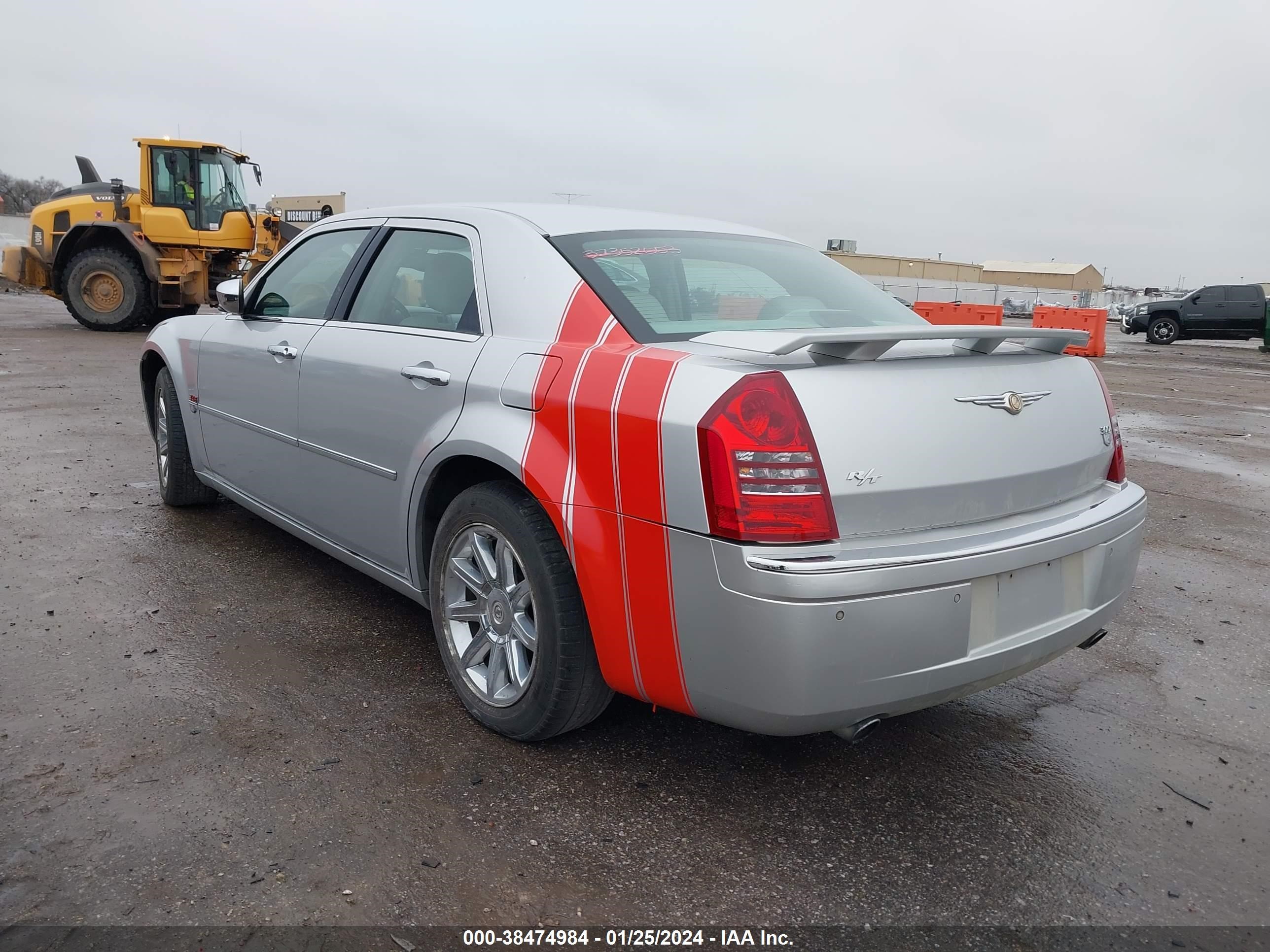 Photo 3 VIN: 2C3AA63H95H632220 - CHRYSLER 300C 