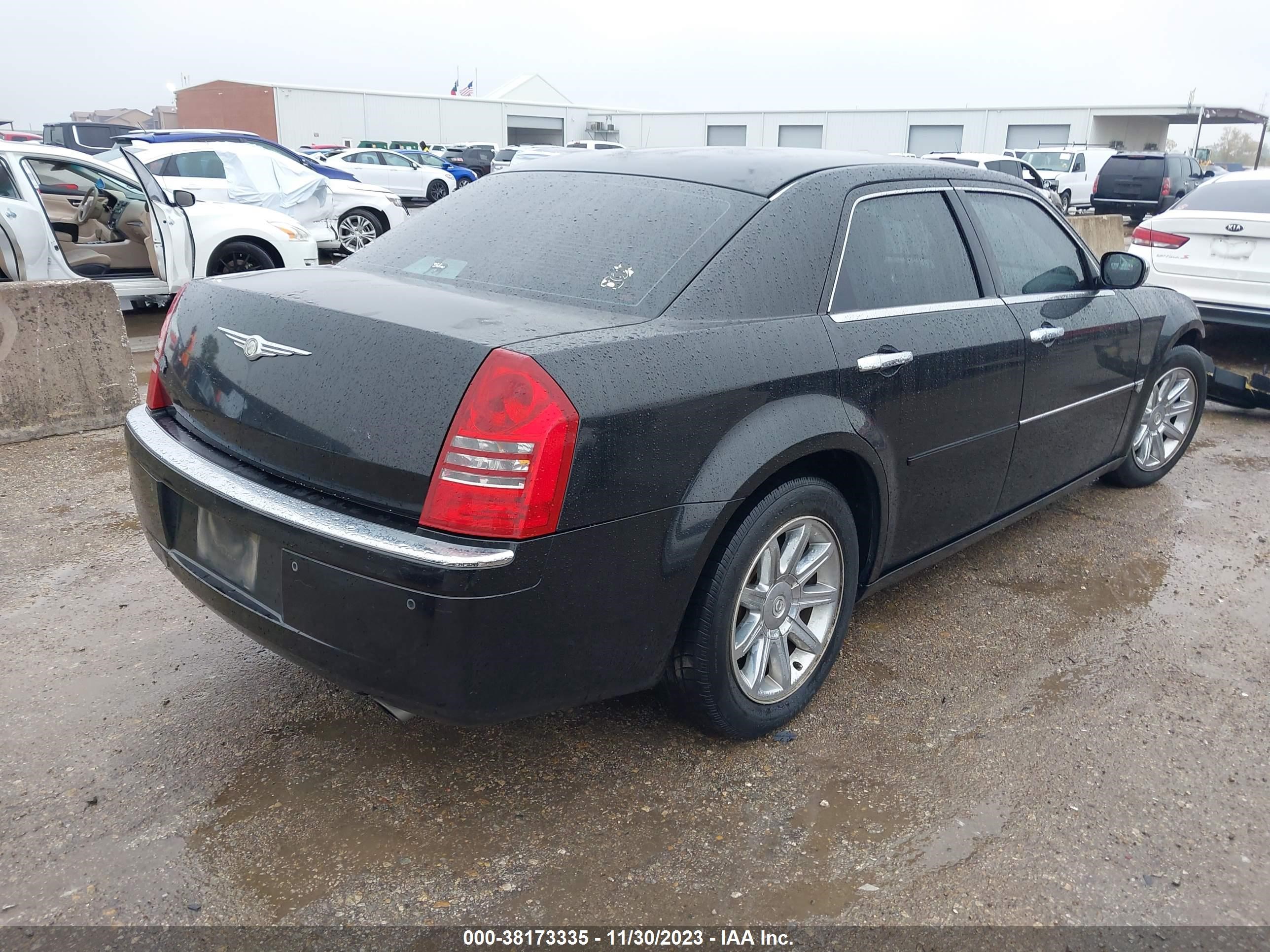 Photo 3 VIN: 2C3AA63HX5H145124 - CHRYSLER 300C 