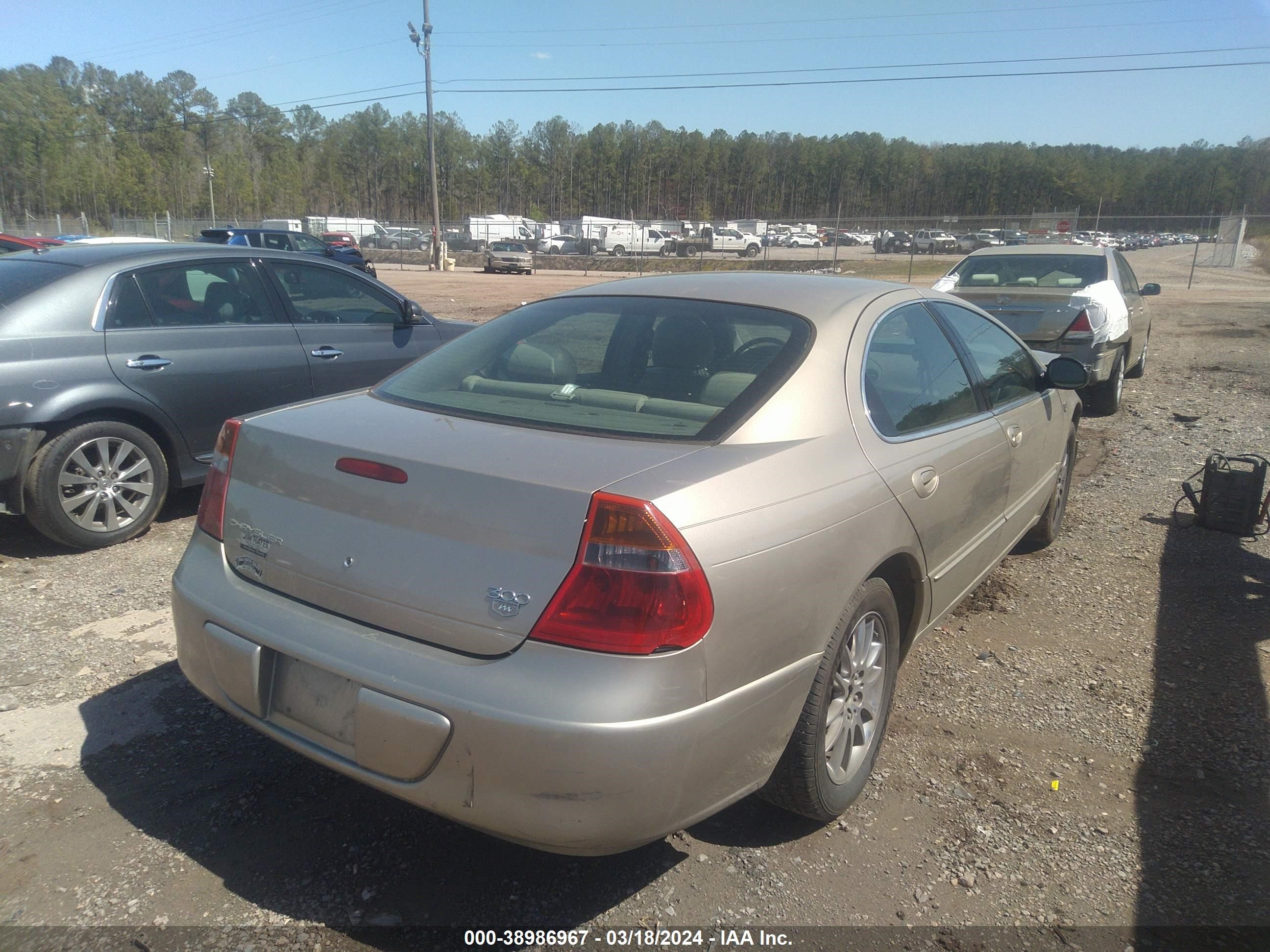 Photo 14 VIN: 2C3AE66G12H133141 - CHRYSLER 300M 