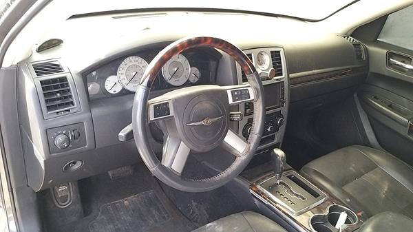 Photo 9 VIN: 2C3CA3CV6AH171713 - CHRYSLER 300 C 