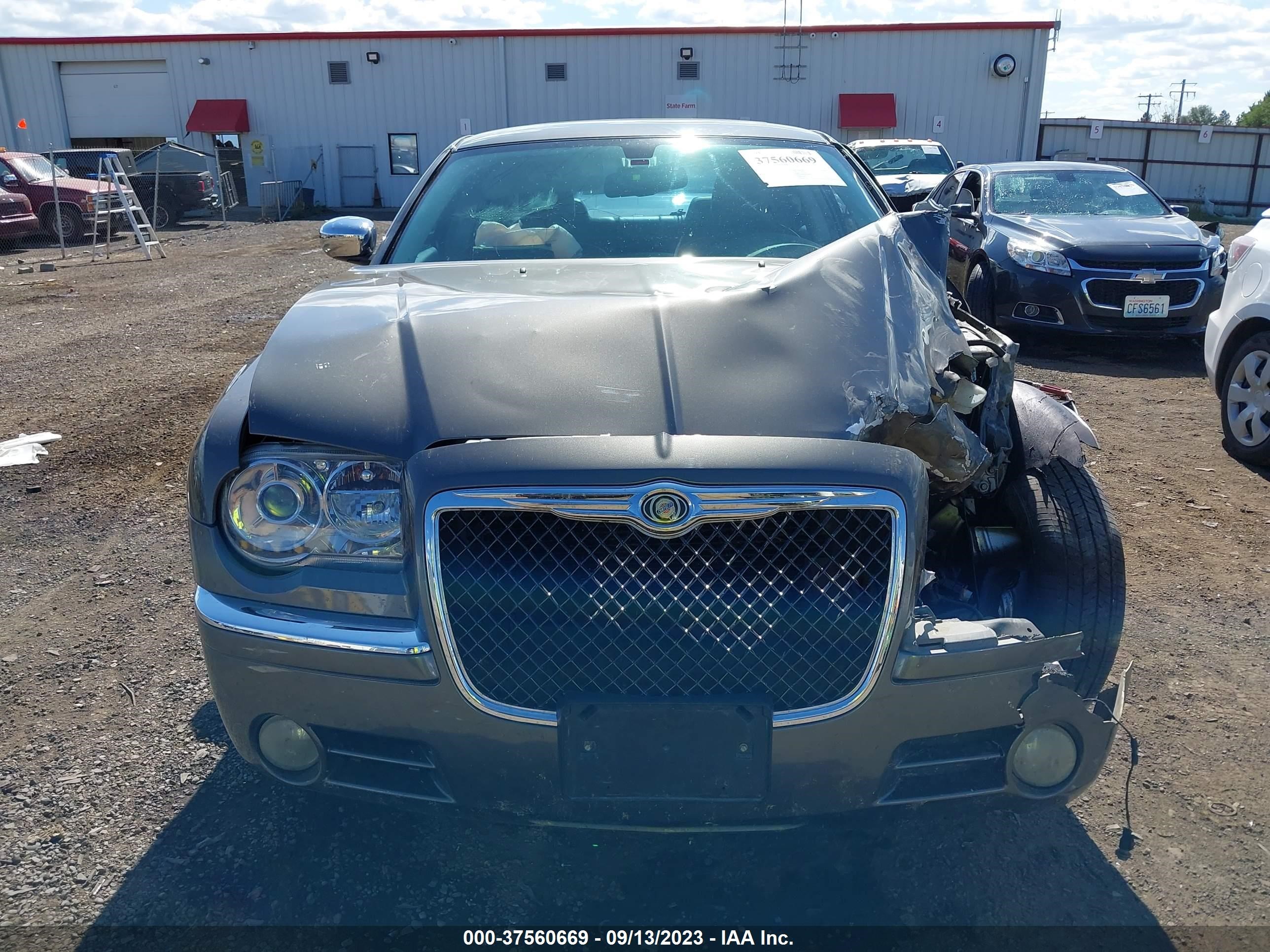 Photo 10 VIN: 2C3CA3CV8AH216375 - CHRYSLER 300 