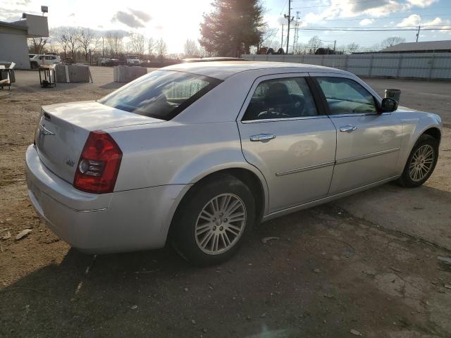 Photo 2 VIN: 2C3CA4CD0AH199004 - CHRYSLER 300 TOURIN 