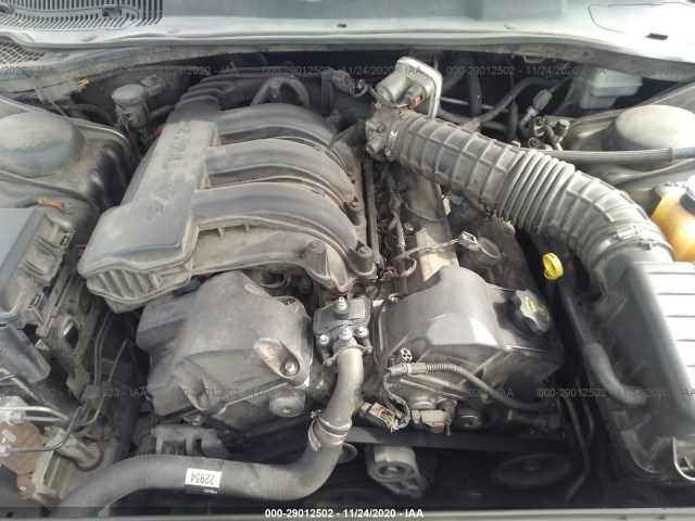 Photo 9 VIN: 2C3CA4CD2AH123137 - CHRYSLER 300 