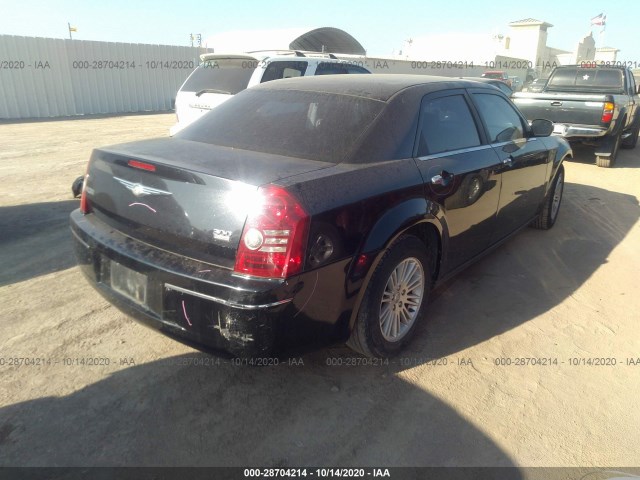 Photo 3 VIN: 2C3CA4CD2AH163119 - CHRYSLER 300 