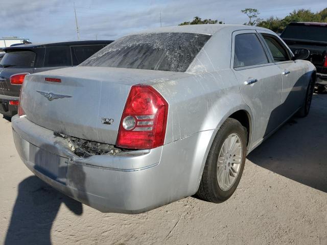 Photo 3 VIN: 2C3CA4CD5AH105120 - CHRYSLER 300 TOURIN 