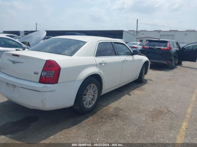 Photo 3 VIN: 2C3CA4CD7AH101389 - CHRYSLER 300 