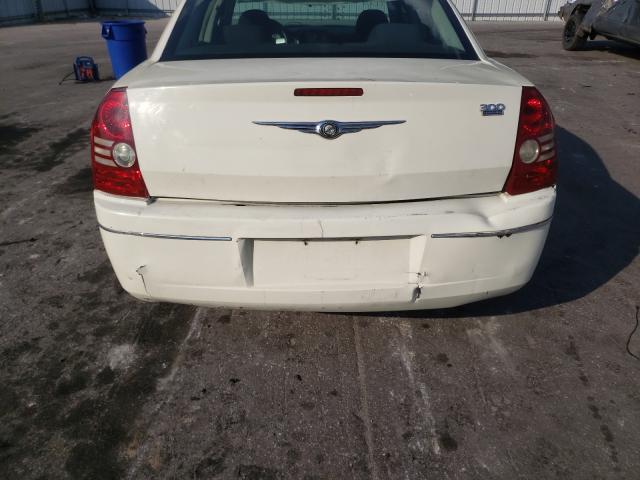 Photo 8 VIN: 2C3CA4CD7AH105264 - CHRYSLER 300 TOURIN 