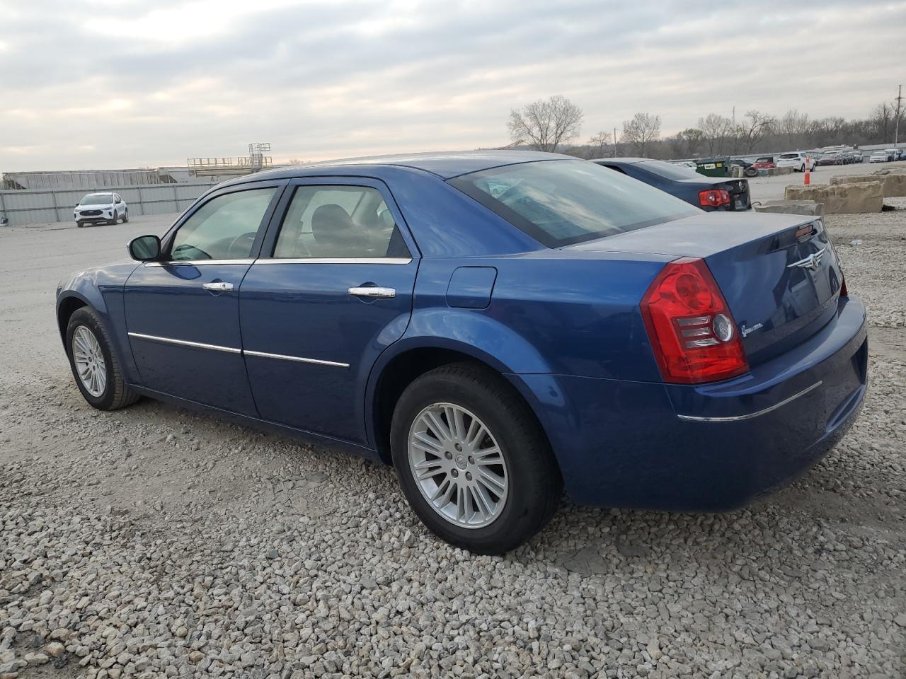 Photo 1 VIN: 2C3CA4CD7AH211410 - CHRYSLER 300 