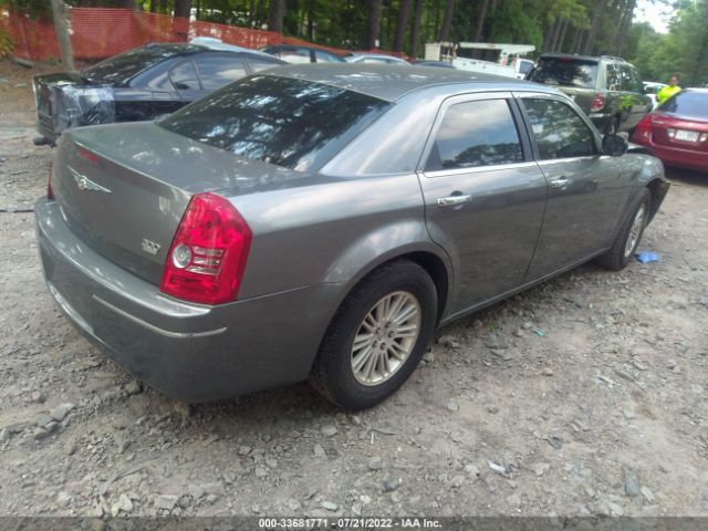 Photo 3 VIN: 2C3CA4CD8AH318773 - CHRYSLER 300 