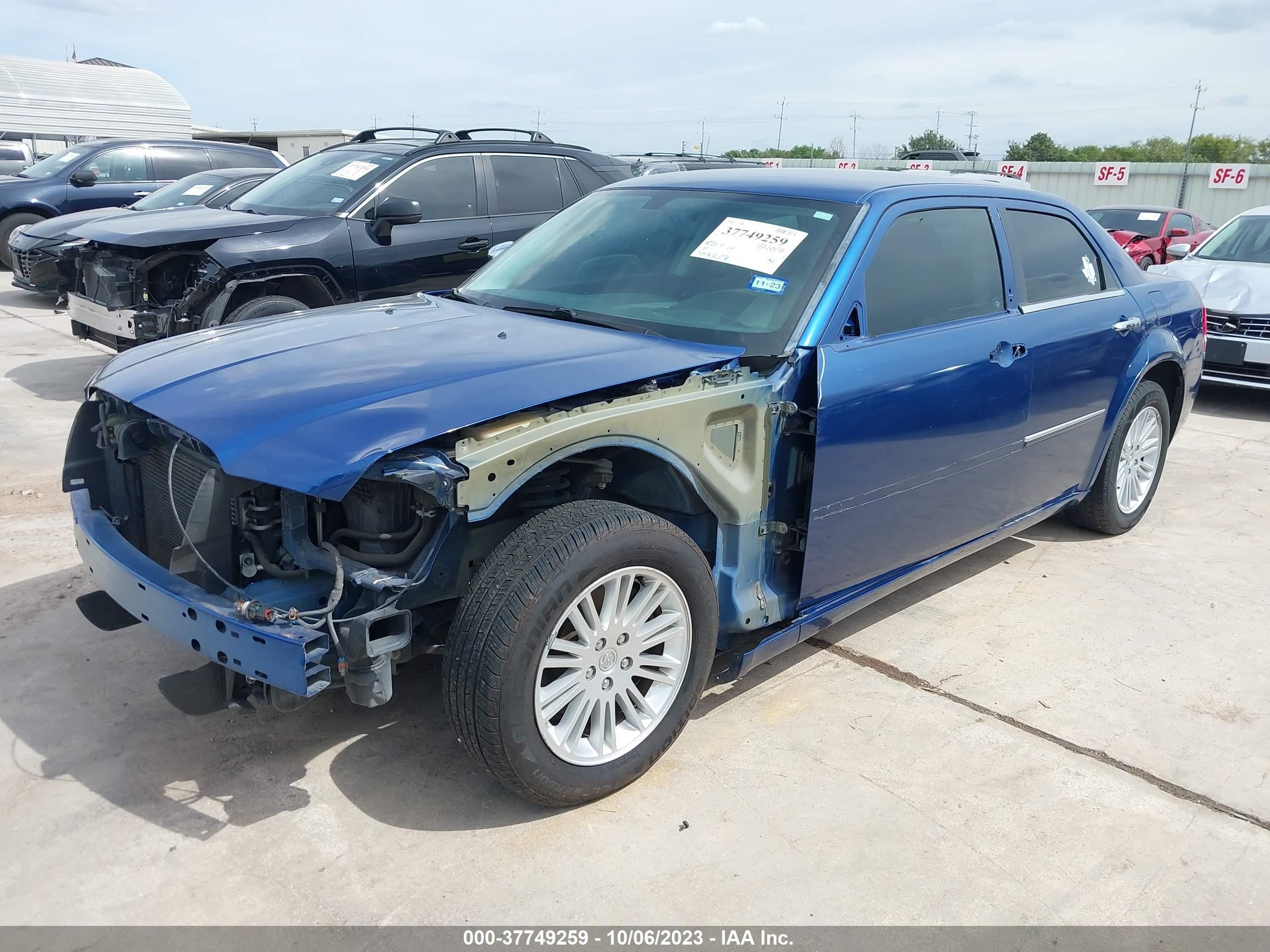 Photo 1 VIN: 2C3CA4CD8AH330096 - CHRYSLER 300 