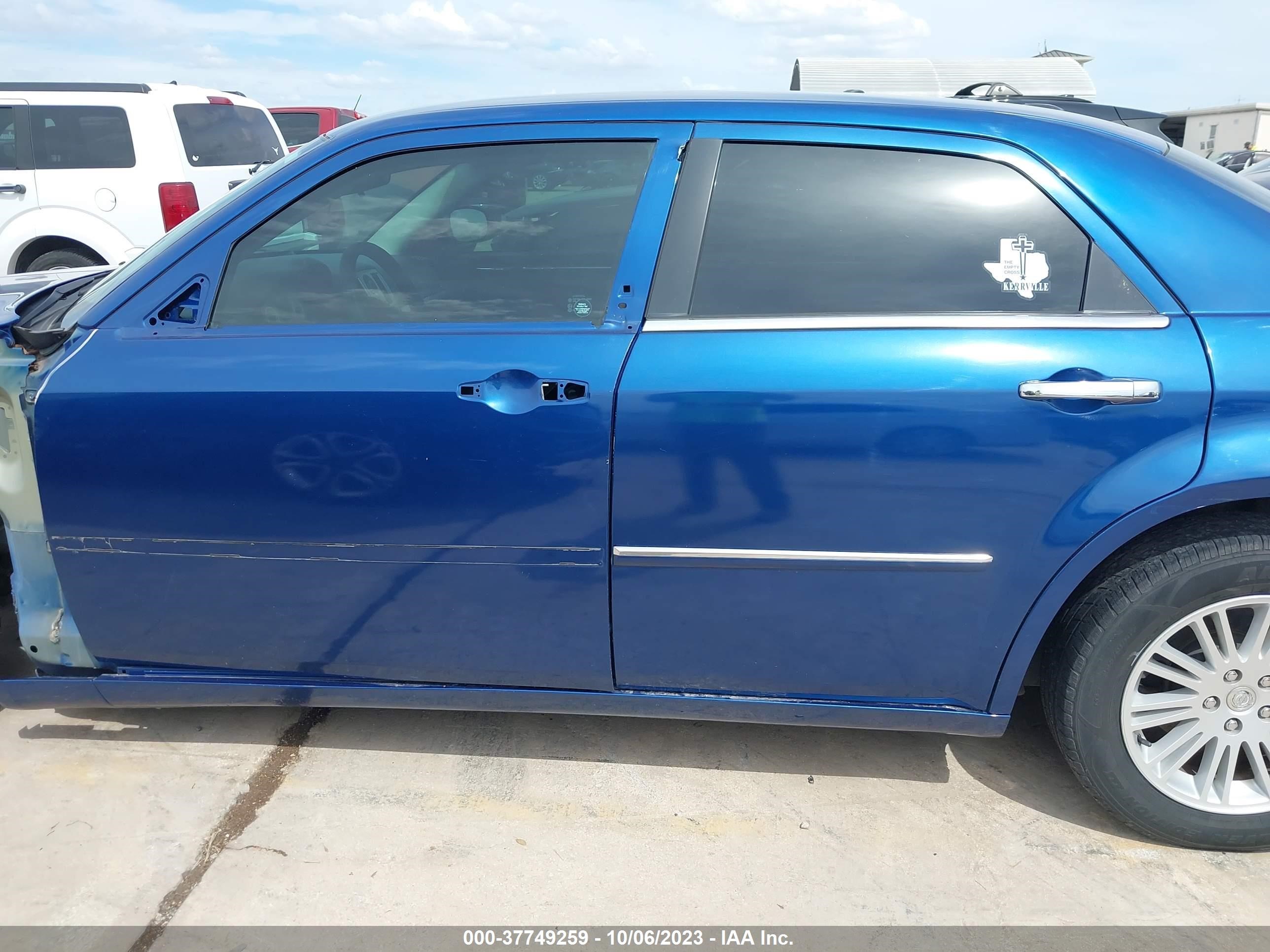 Photo 14 VIN: 2C3CA4CD8AH330096 - CHRYSLER 300 