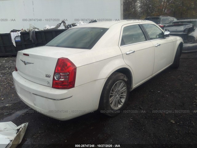 Photo 3 VIN: 2C3CA4CD9AH101247 - CHRYSLER 300 