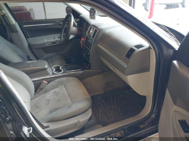 Photo 4 VIN: 2C3CA4CD9AH147953 - CHRYSLER 300 