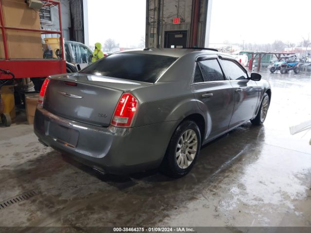 Photo 3 VIN: 2C3CA4CG2BH524604 - CHRYSLER 300 