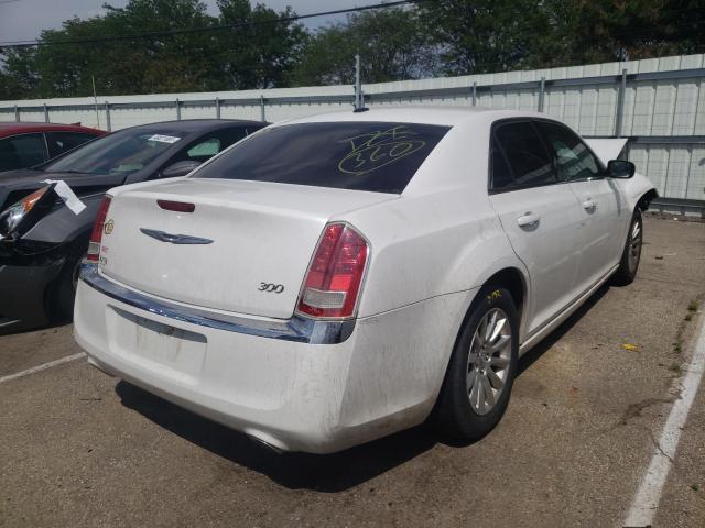 Photo 3 VIN: 2C3CA4CG2BH573429 - CHRYSLER 300 