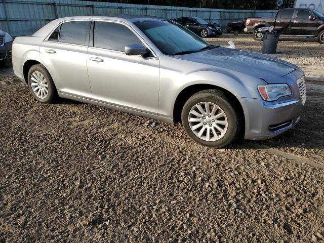 Photo 3 VIN: 2C3CA4CG4BH524488 - CHRYSLER 300 