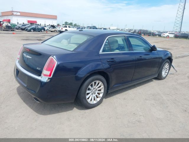 Photo 3 VIN: 2C3CA4CG5BH526413 - CHRYSLER 300 