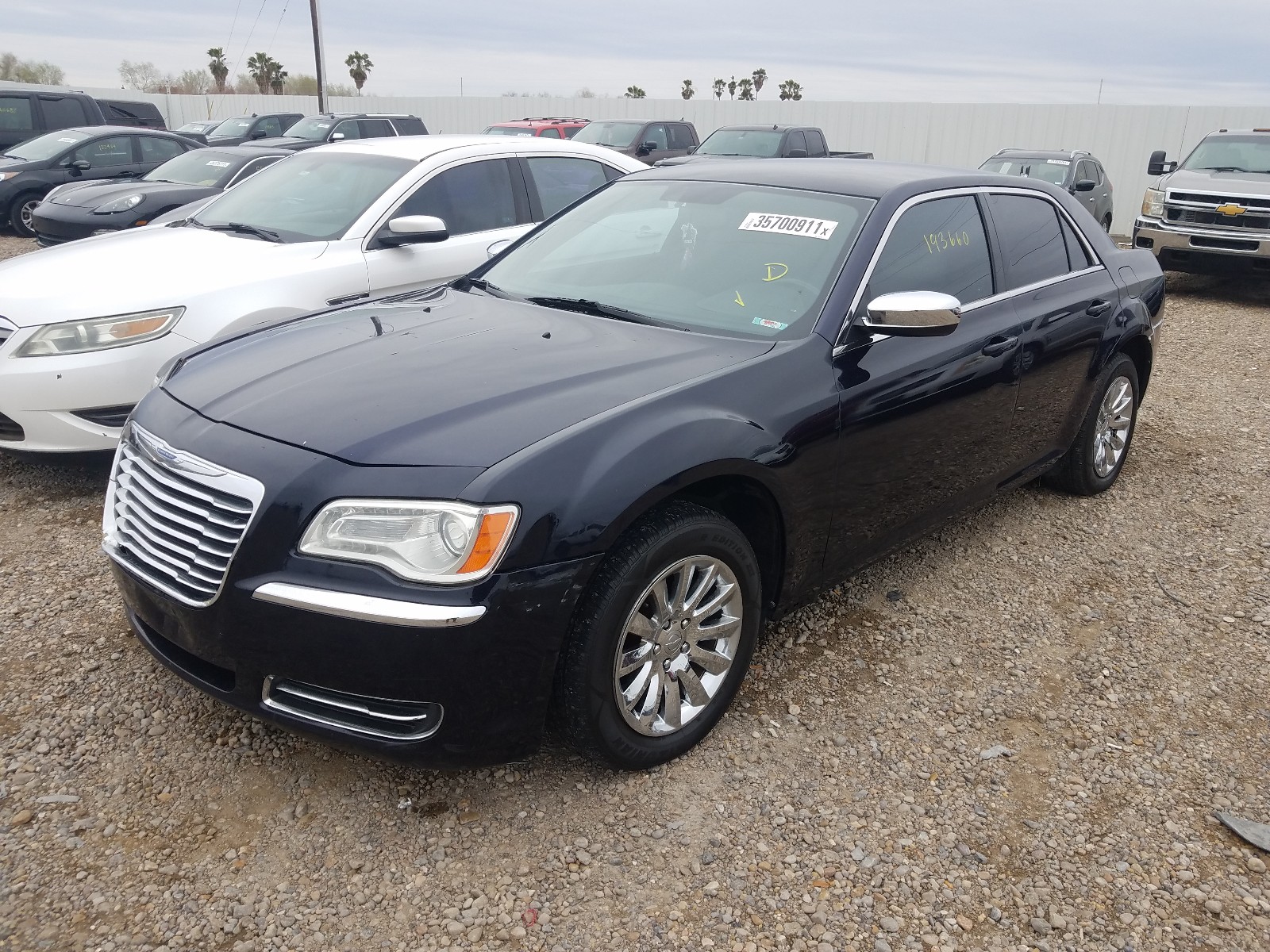 Photo 1 VIN: 2C3CA4CG6BH573157 - CHRYSLER 300 