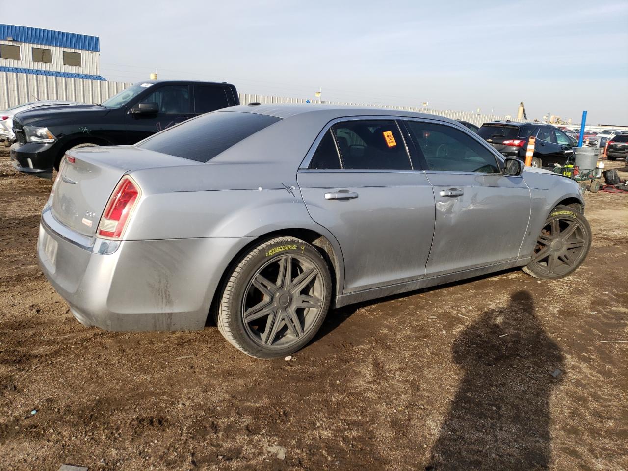 Photo 2 VIN: 2C3CA4CG7BH522296 - CHRYSLER 300 