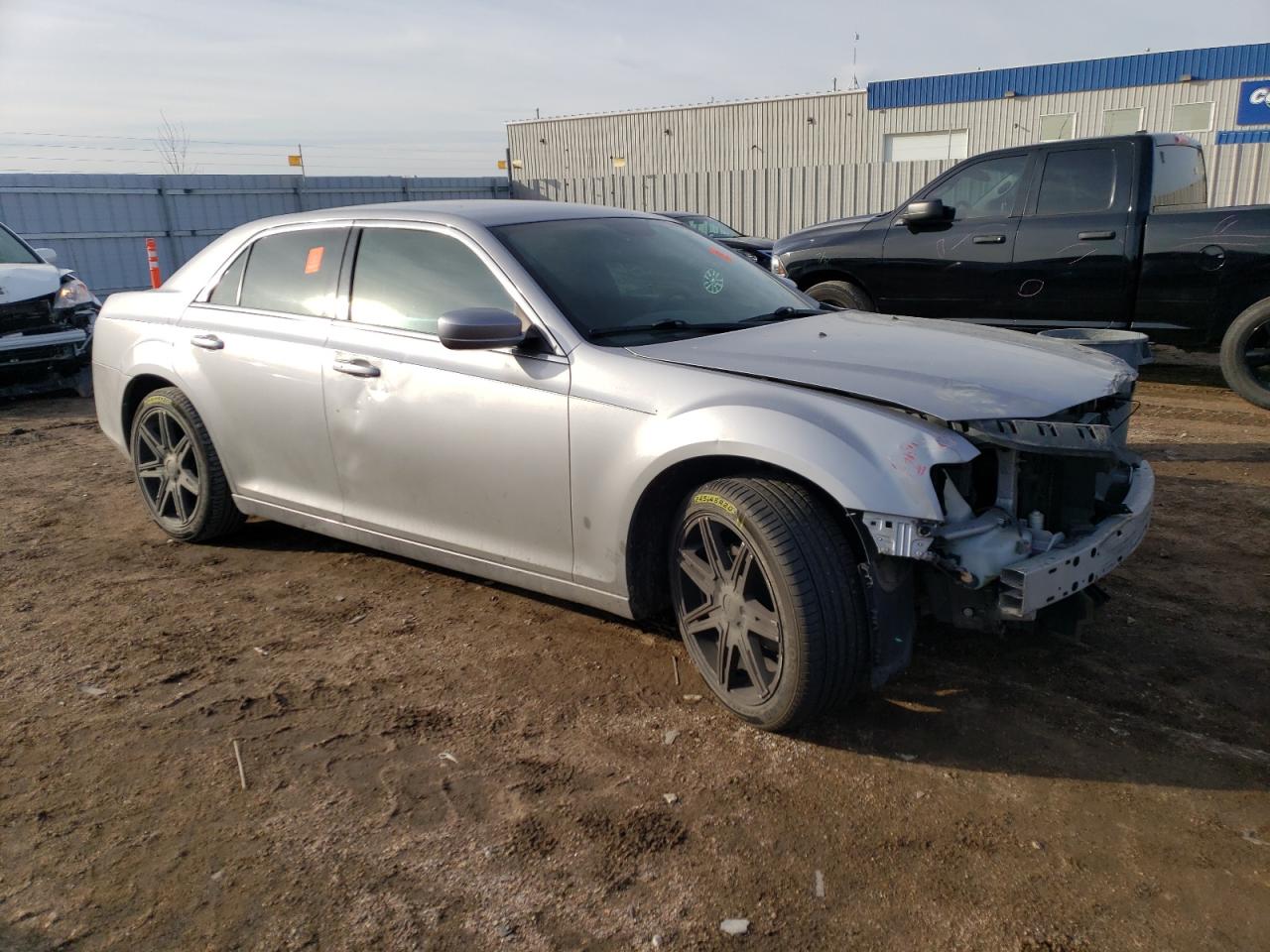 Photo 3 VIN: 2C3CA4CG7BH522296 - CHRYSLER 300 