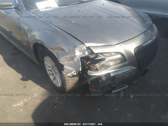 Photo 5 VIN: 2C3CA4CG7BH611382 - CHRYSLER 300 