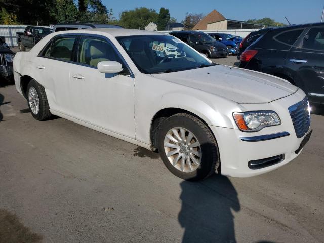 Photo 3 VIN: 2C3CA4CG9BH529850 - CHRYSLER 300 