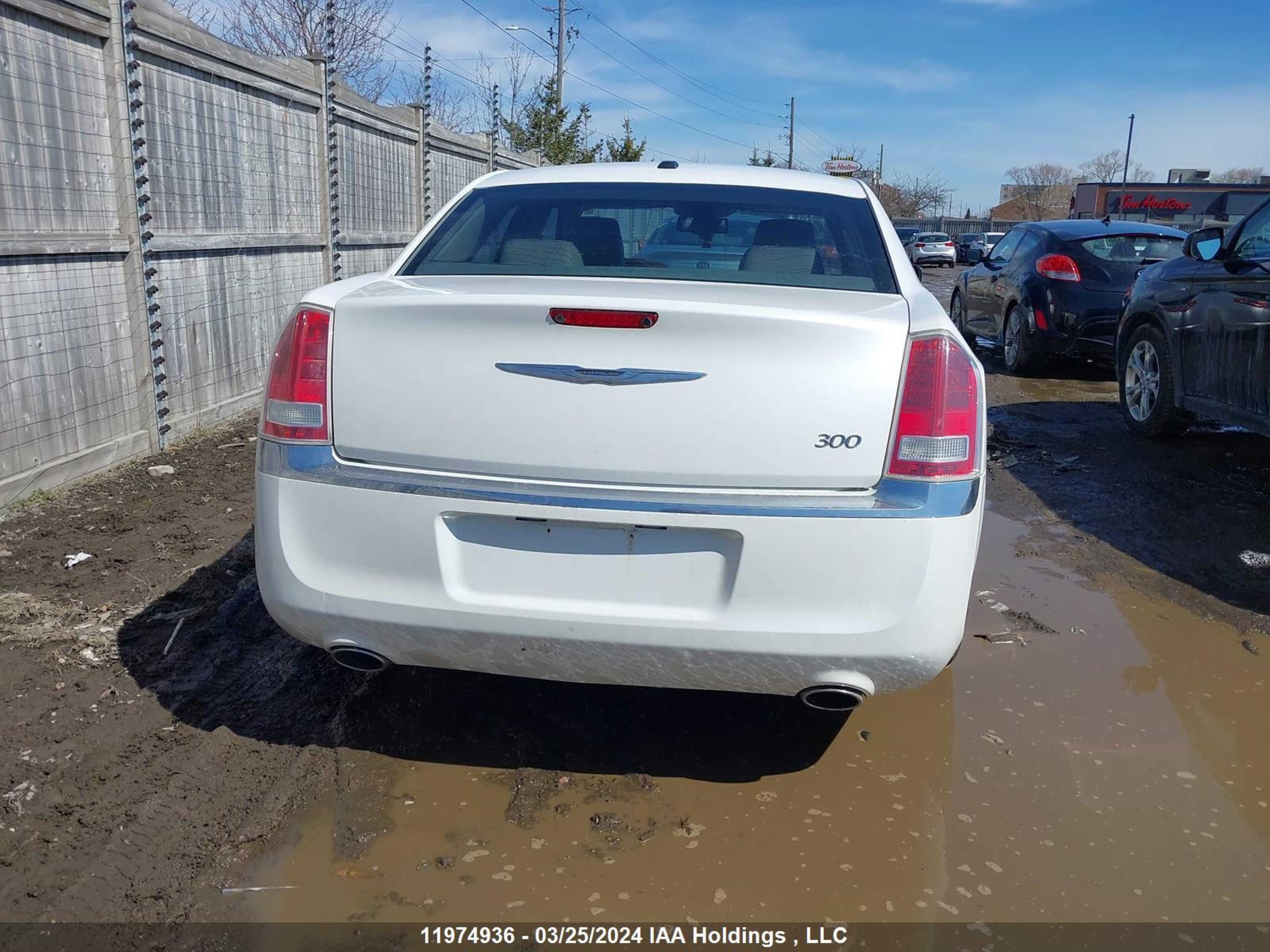 Photo 15 VIN: 2C3CA5CG0BH573452 - CHRYSLER 300 