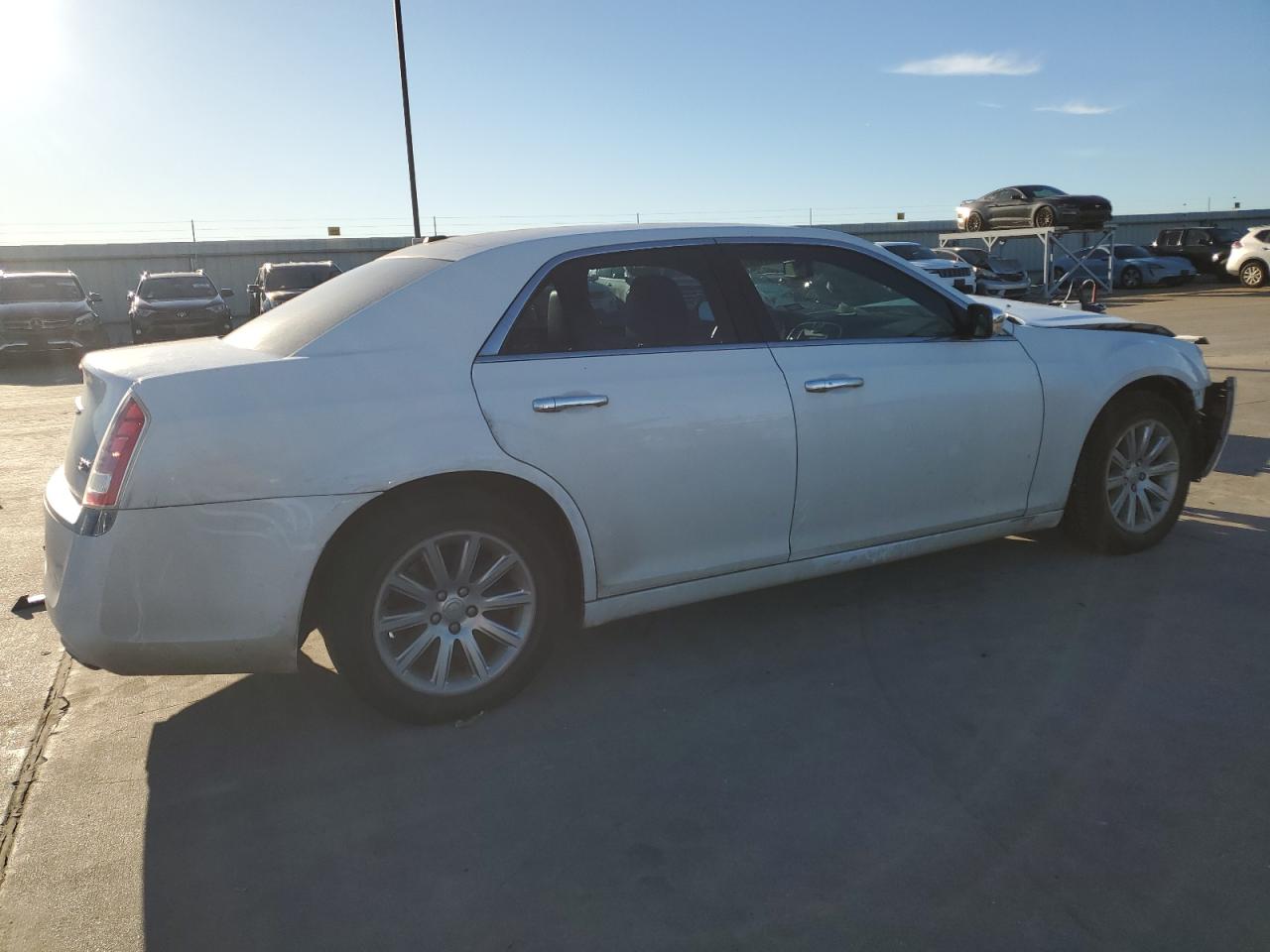 Photo 2 VIN: 2C3CA5CG1BH579664 - CHRYSLER 300 